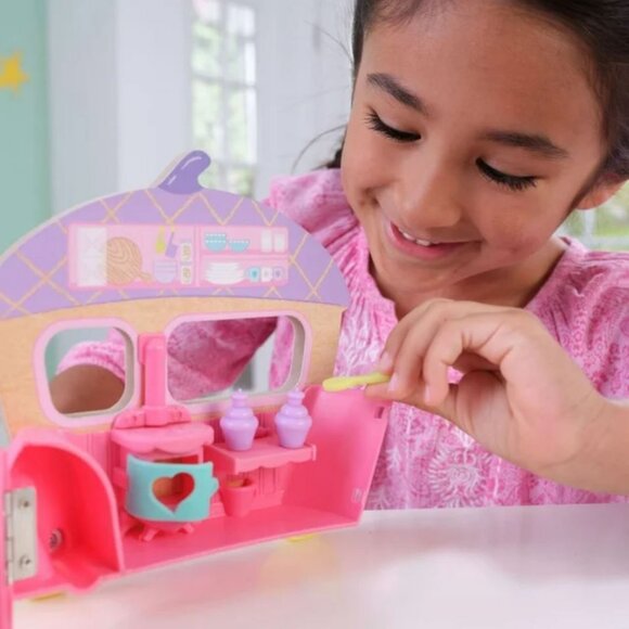 NEW KidKraft Squirrel Wooden Food Truck Doll Figure Bakery Montessori Playset Ec - Picture 10 of 15